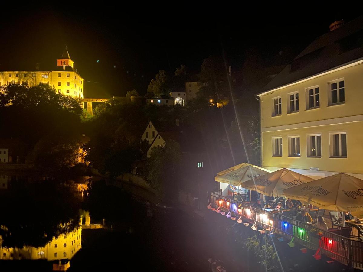 Rožmberk Inn - ex U Kocoura Rožmberk nad Vltavou Exteriör bild