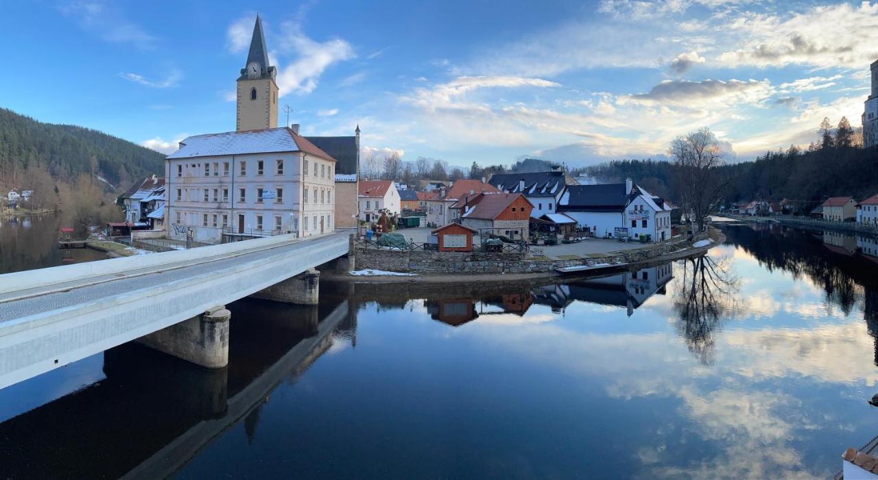 Rožmberk Inn - ex U Kocoura Rožmberk nad Vltavou Exteriör bild