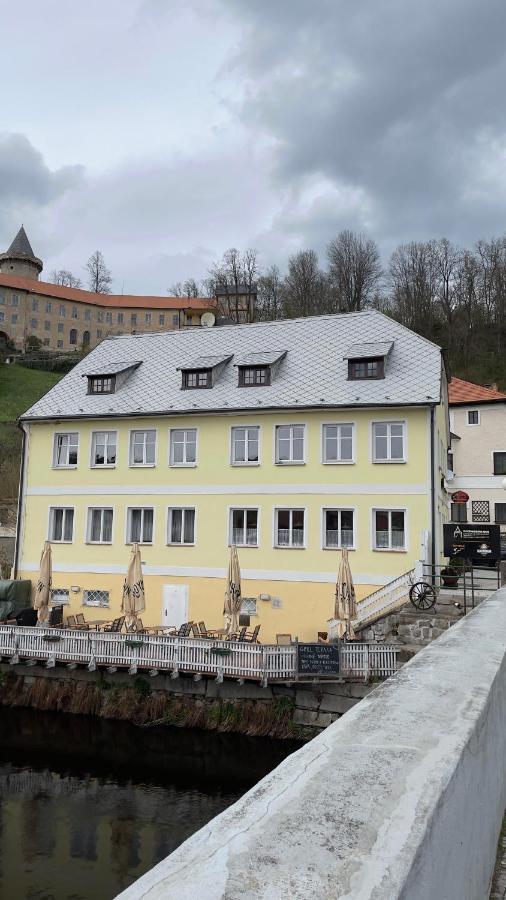 Rožmberk Inn - ex U Kocoura Rožmberk nad Vltavou Exteriör bild